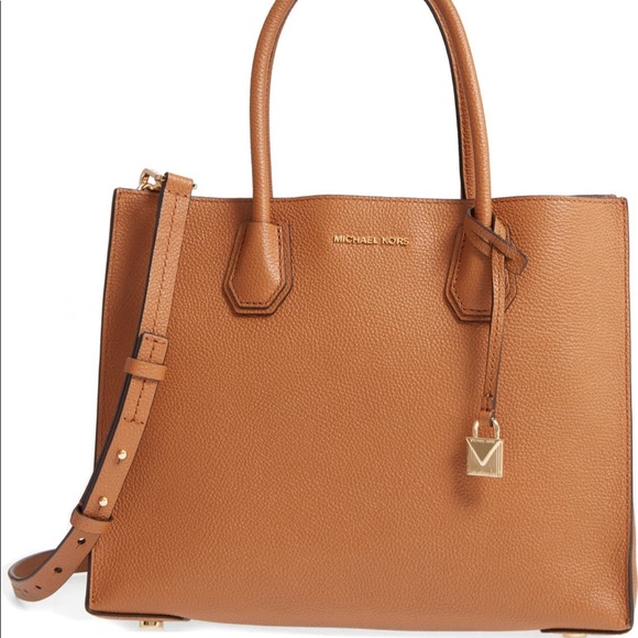 SOLD! Michael Kors Mercer Pebbled Leather Tote - Picture 2 of 6